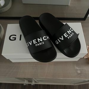 Givenchy slide sandals size 7 like new
